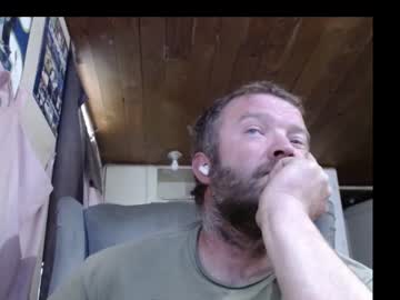 Squegly Chaturbate stream image from April 20, 2025