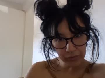 _Tutti_Frutti_ Chaturbate stream image from April 20, 2025