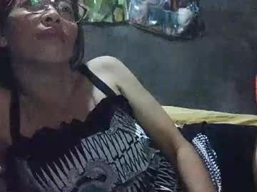Xhotskinny69x Chaturbate stream image from April 20, 2025