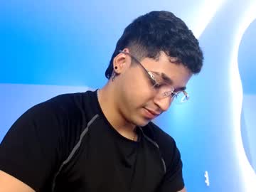 Adamkeith_1 Chaturbate stream image from April 20, 2025