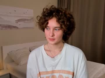 Georginabumforda Chaturbate stream image from April 20, 2025
