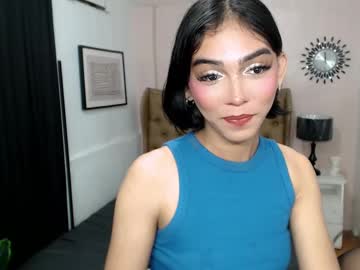 Pearlmoore Chaturbate stream image from April 20, 2025