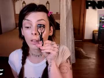 Pnkgf Chaturbate stream image from April 20, 2025
