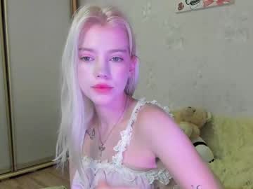 Shawty_Blonde Chaturbate stream image from April 20, 2025