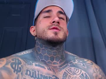 Twonaugthy77 Chaturbate stream image from April 20, 2025