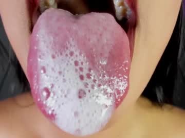 Kim_Johnsson Chaturbate stream image from April 20, 2025