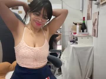 Pinkyrosexx Chaturbate stream image from April 20, 2025
