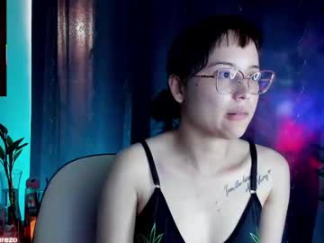 Shantalcerezo Chaturbate stream image from April 20, 2025