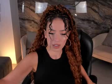 Roseferrera Chaturbate stream image from April 20, 2025
