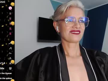 Scarlett_Paris Chaturbate stream image from April 20, 2025