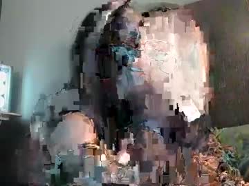 Amberispurple Chaturbate stream image from April 21, 2025