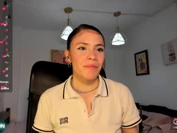 Angelineboston_ Chaturbate stream image from April 21, 2025