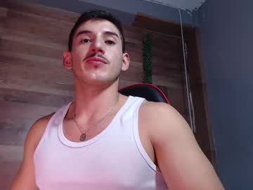 Jonathancast08 Chaturbate stream image from April 21, 2025