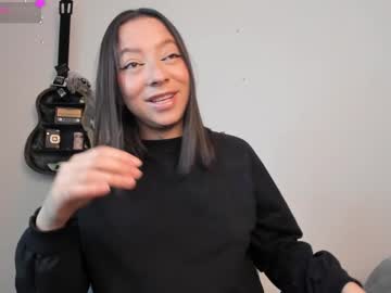 Kayleemt_ Chaturbate stream image from April 21, 2025