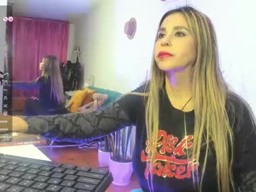 Victoria_Jhones Chaturbate stream image from April 21, 2025