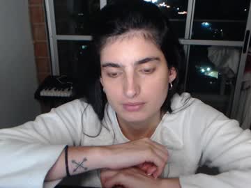 Hollyshit_ Chaturbate stream image from April 21, 2025