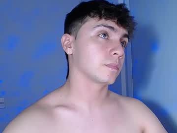 Aron__Cooper Chaturbate stream image from April 21, 2025