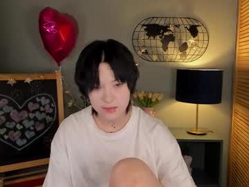 Fiamoory Chaturbate stream image from April 21, 2025