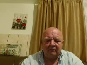 Fullballs6 Chaturbate stream image from April 21, 2025
