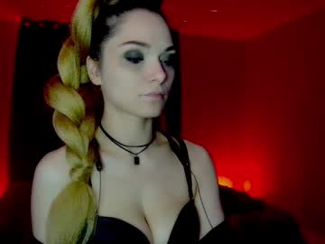 Darkskullmistress Chaturbate stream image from April 21, 2025