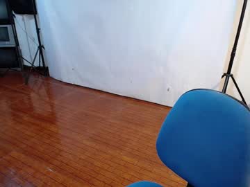 _The_Dark_Side_Of_The_Moon_ Chaturbate stream image from April 21, 2025