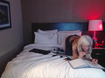Patrippiehippy Chaturbate stream image from April 21, 2025