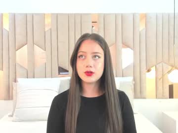 Im_Caro Chaturbate stream image from April 21, 2025