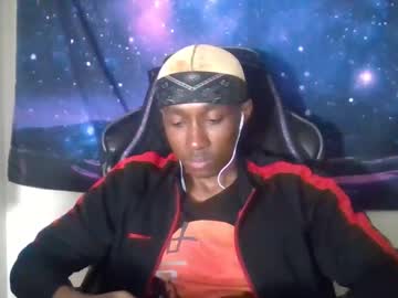 Jleondexter Chaturbate stream image from April 21, 2025
