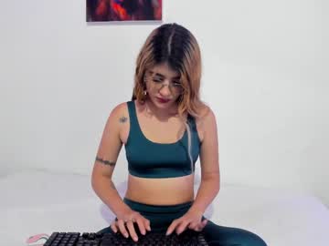 Roxanajames__ Chaturbate stream image from April 21, 2025