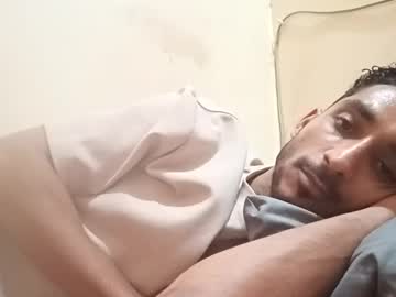 Galalrooney Chaturbate stream image from April 21, 2025