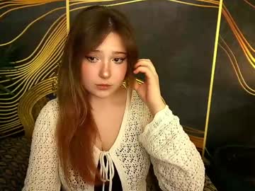 Varvaramur Chaturbate stream image from April 21, 2025