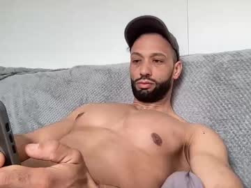 Sam19875678 Chaturbate stream image from April 21, 2025