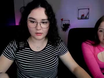 Lili_Cherryy Chaturbate stream image from April 21, 2025