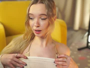 Tessarosse_ Chaturbate stream image from April 21, 2025
