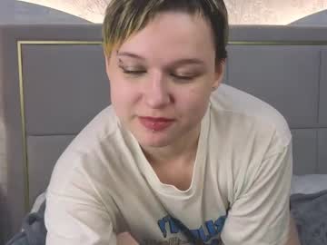 Esmadaines Chaturbate stream image from April 21, 2025