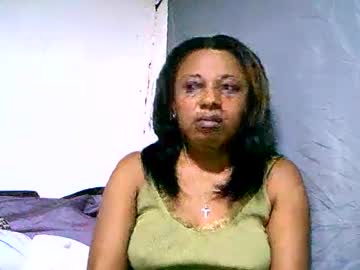 Ema900845 Chaturbate stream image from April 21, 2025
