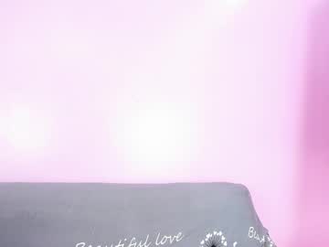 Eliana_09 Chaturbate stream image from April 21, 2025