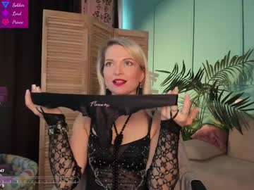 Gloria_Lovely Chaturbate stream image from April 21, 2025