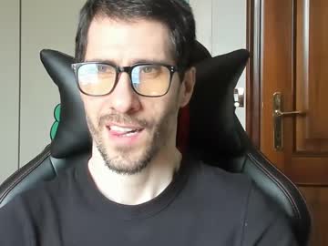 Stevex870 Chaturbate stream image from April 21, 2025