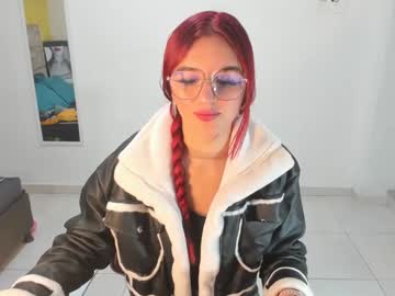 Vaaiolett_12 Chaturbate stream image from April 21, 2025