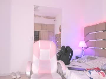 Cloe_Cifuentes Chaturbate stream image from April 21, 2025