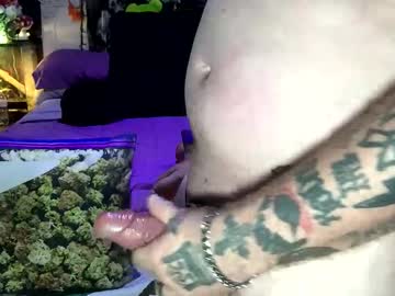 Daddyfuxx90 Chaturbate stream image from April 21, 2025