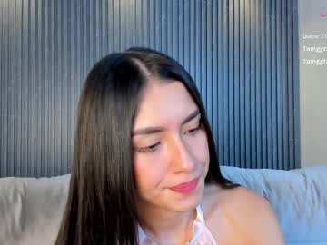Emmaa_Robertts Chaturbate stream image from April 21, 2025