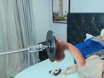Lizz_Tender Chaturbate stream image from April 21, 2025