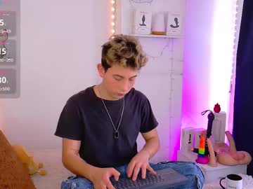 Naughty__Chris Chaturbate stream image from April 21, 2025