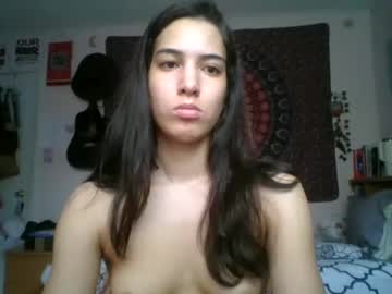 Naughtynadia52 Chaturbate stream image from April 21, 2025