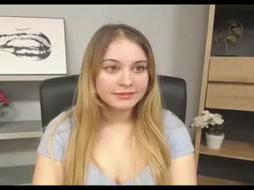 Playgirl_Valeria Chaturbate stream image from April 21, 2025