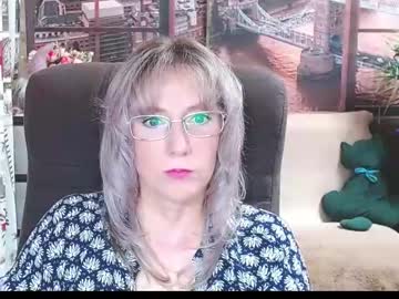 Silis44 Chaturbate stream image from April 21, 2025