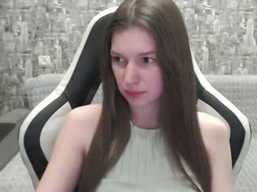 Honeyynancyy Chaturbate stream image from April 21, 2025