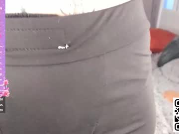 Linastikll Chaturbate stream image from April 21, 2025